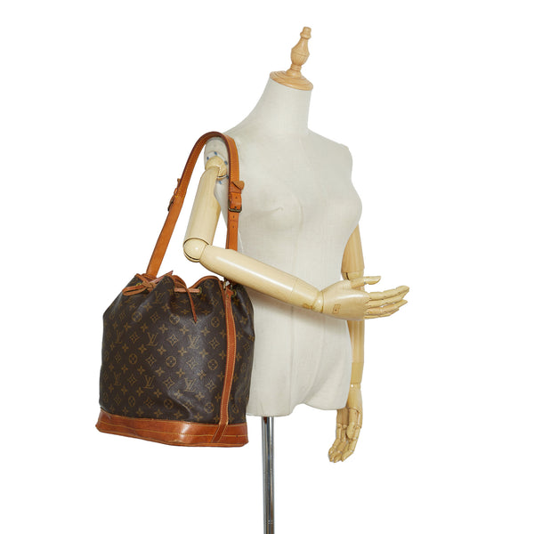 Louis Vuitton Noe Grande GM Monogram Canvas Shoulder Bag