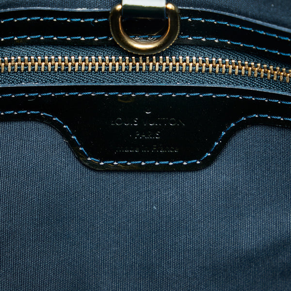 Louis Vuitton, Bags, Authenticity Guaranteed Louis Vuitton Taiga Baikal  Clutch Bag Green Lv