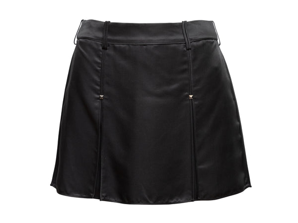 Louis Vuitton Embossed Monogram Leather Mini Skirt BLACK. Size 34