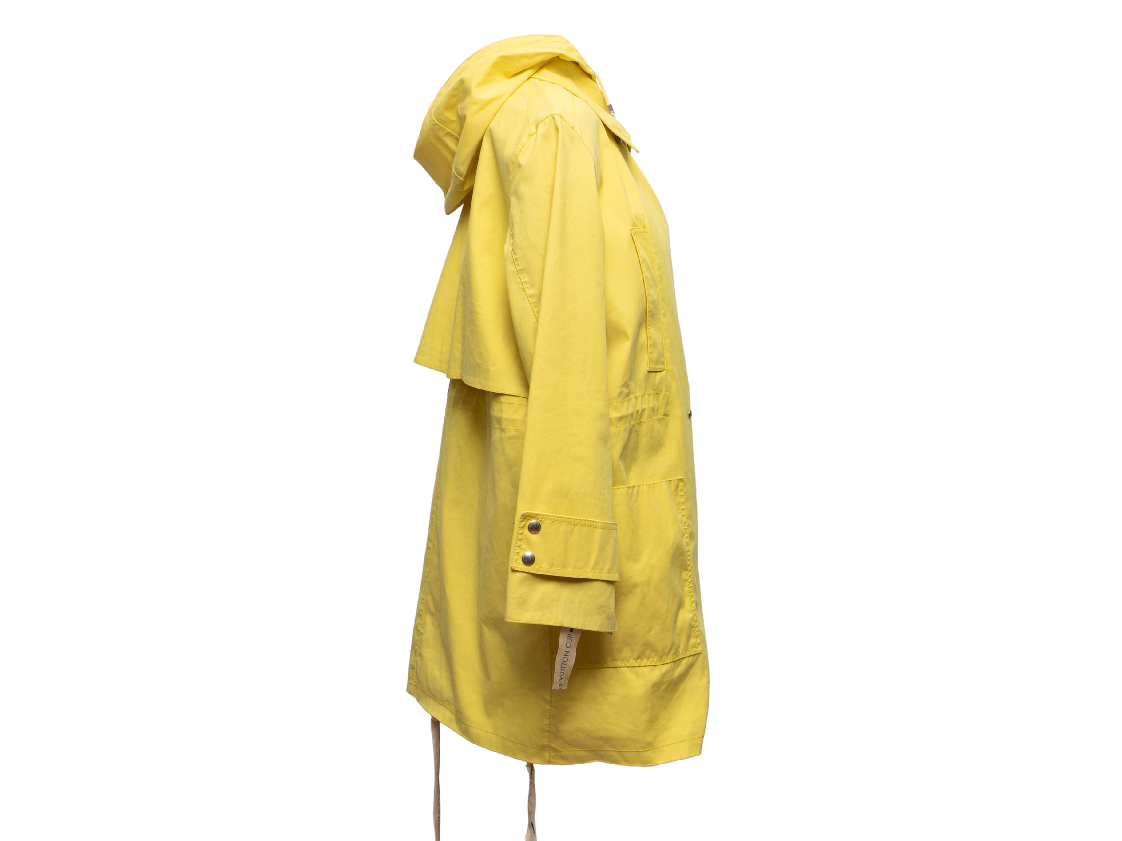 Trench coat Louis Vuitton Yellow size L International in Cotton