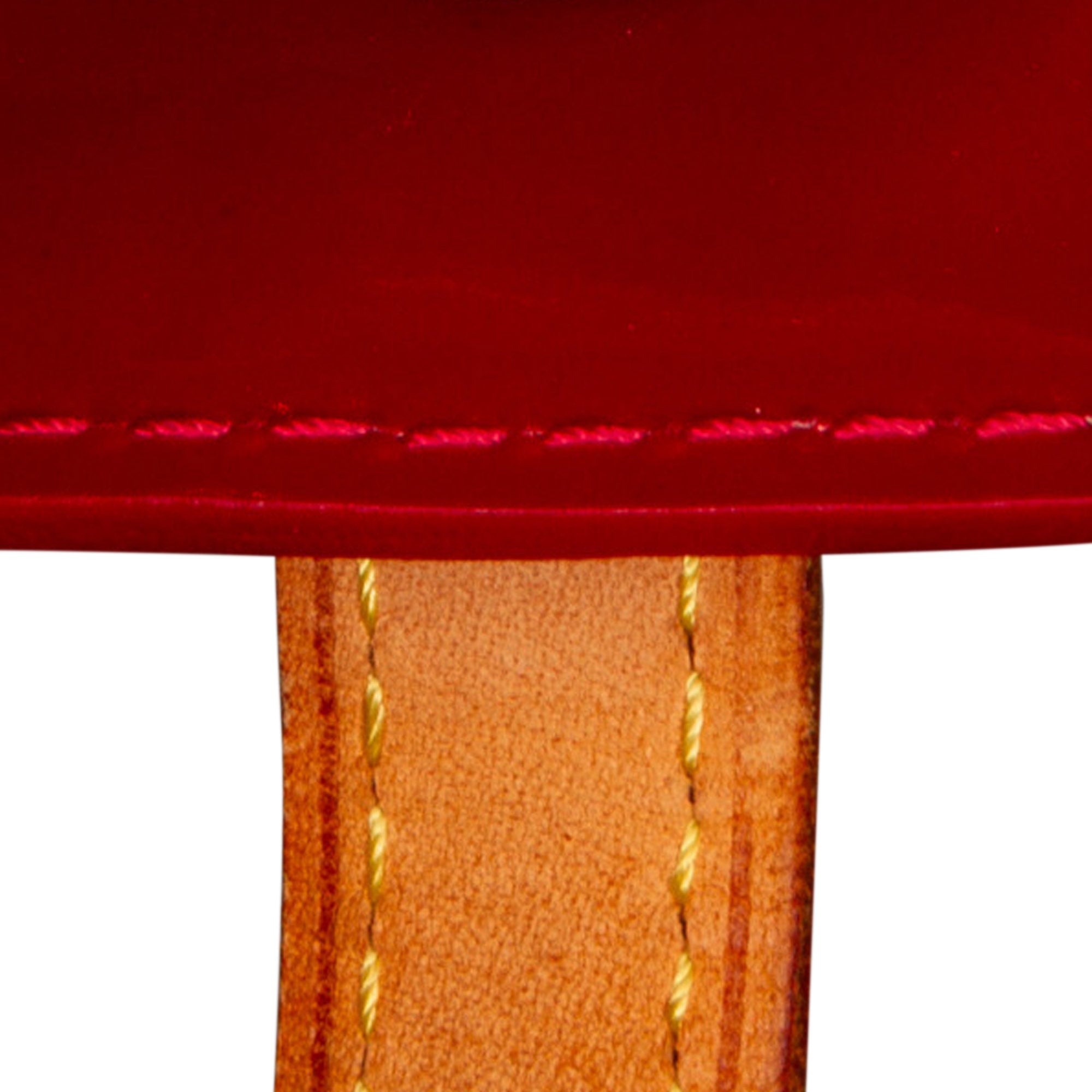 Louis Vuitton Red Monogram Vernis Reade GM QJB0D3MQR3000