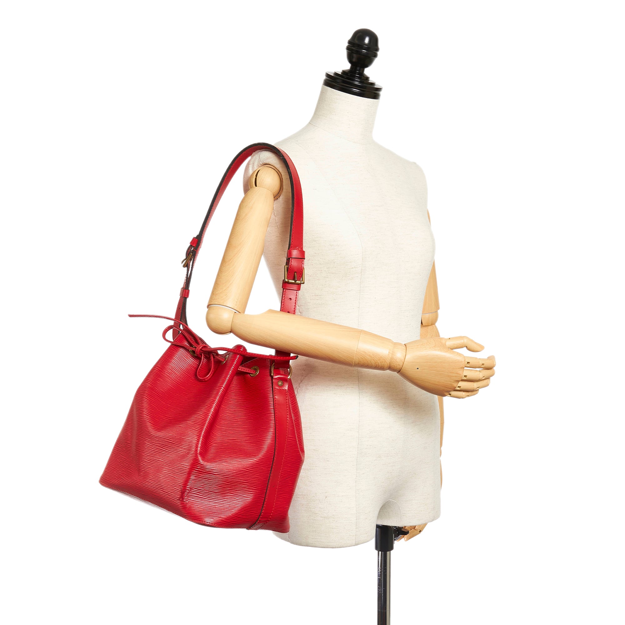 LOUIS VUITTON EPI NOE Black & Red Drawstring Shoulder Bag Handbag