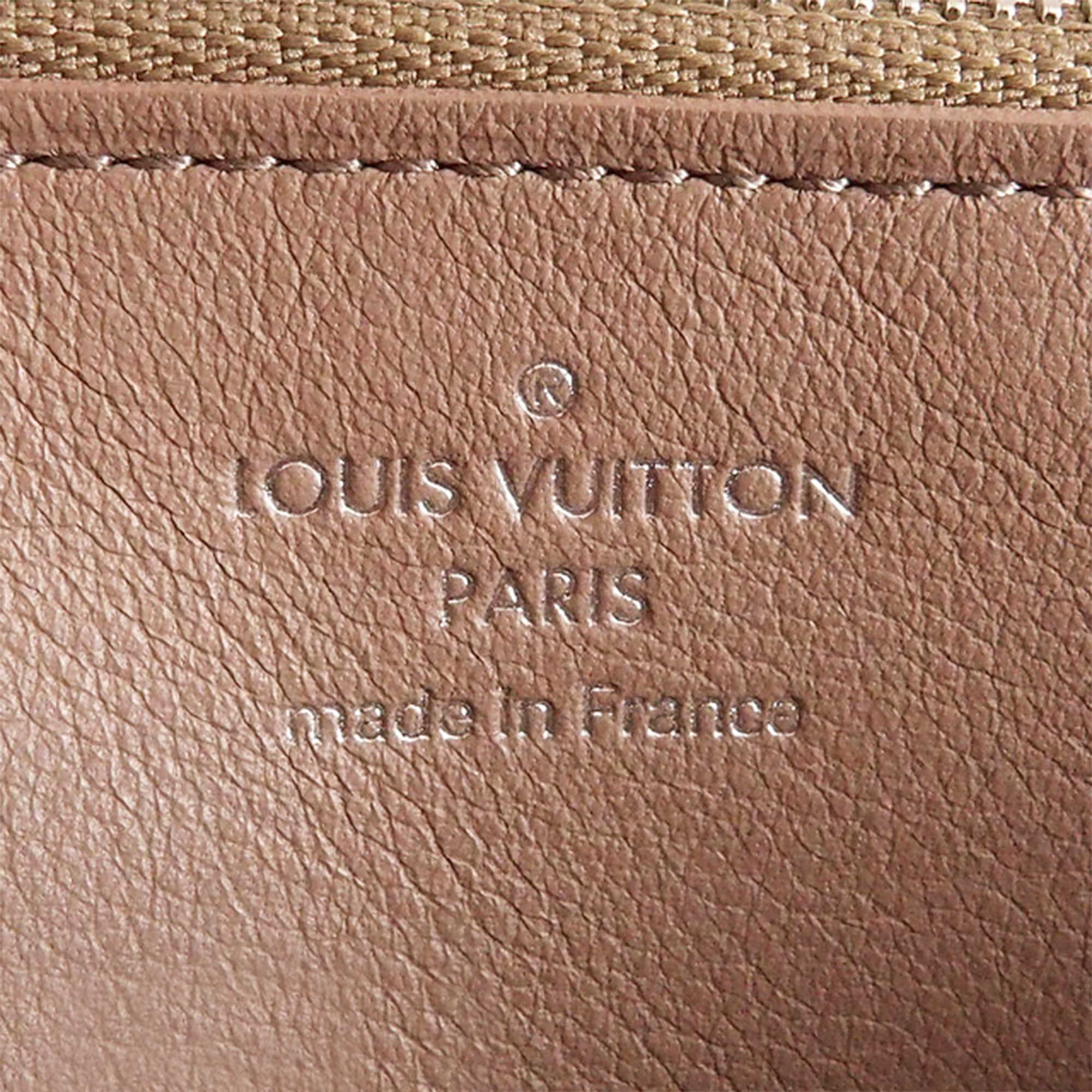 Louis Vuitton Pre-loved Taurillon Capucines Wallet