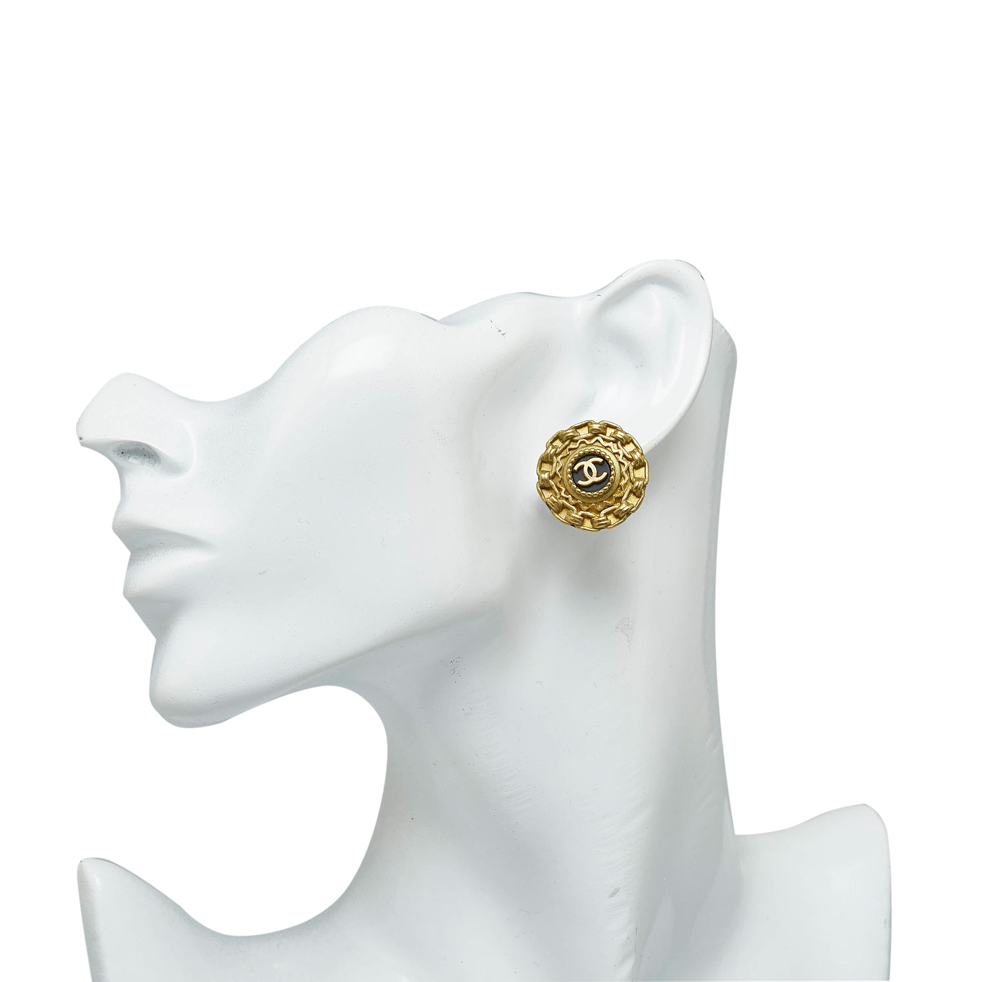 Gold Chanel CC Clip-On Earrings – Designer Revival