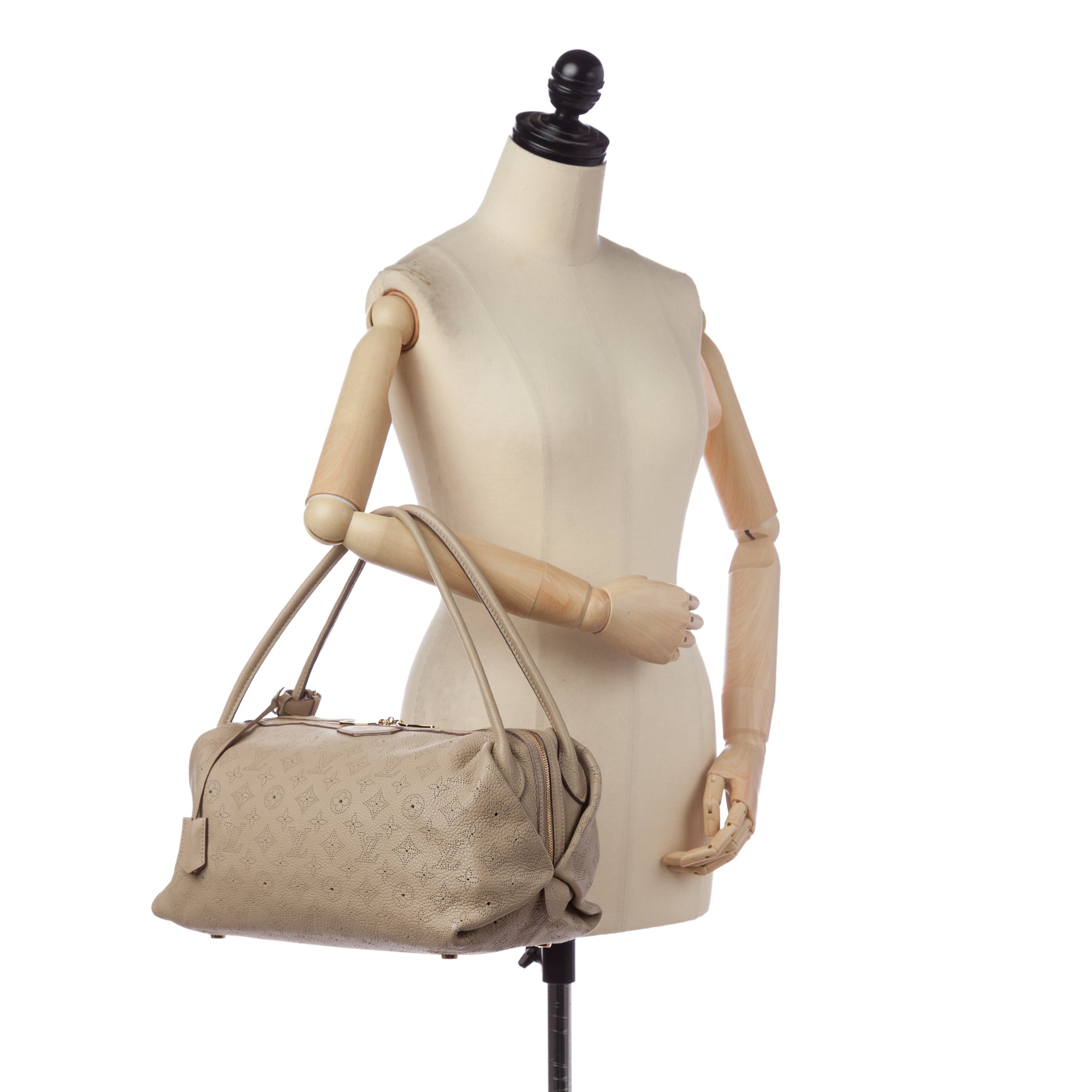 Louis Vuitton Beige Perforated Mahina Leather Babylone MM Galett