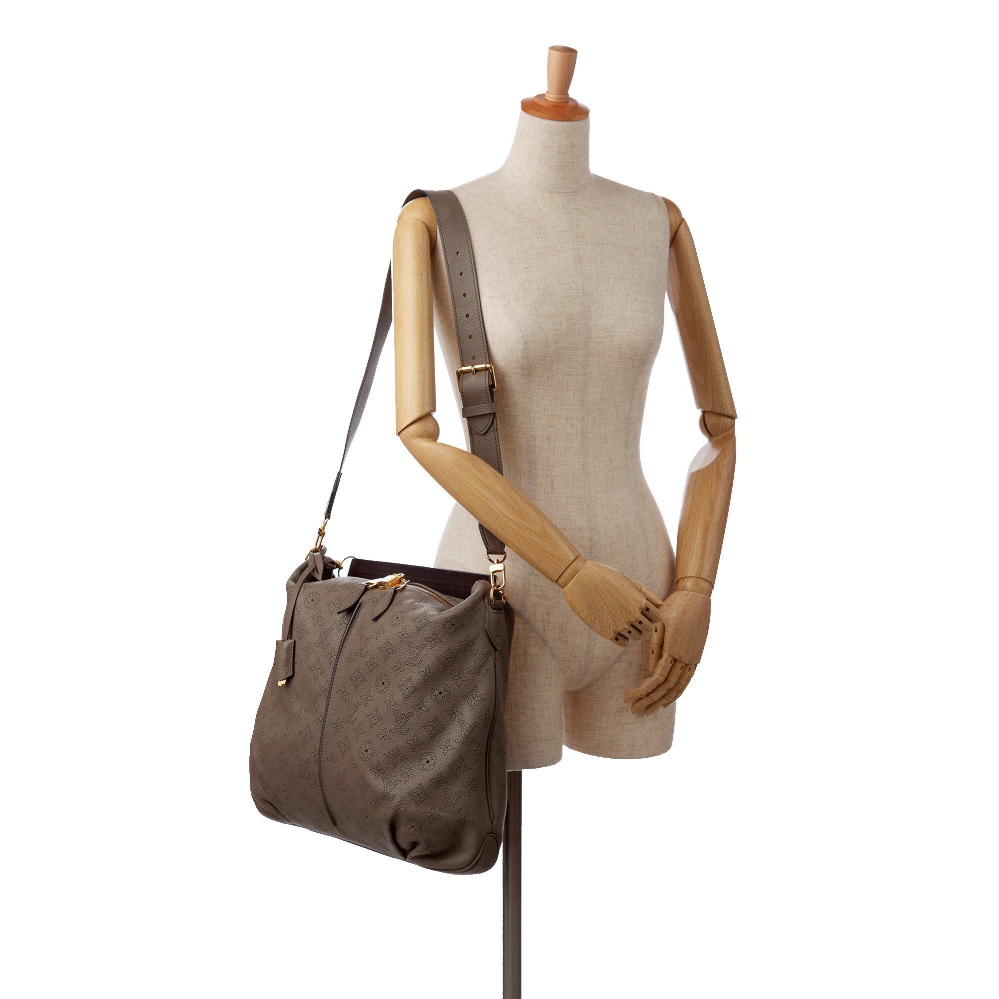 Louis Vuitton Mahina Leather Selene Pm Shoulder Bag