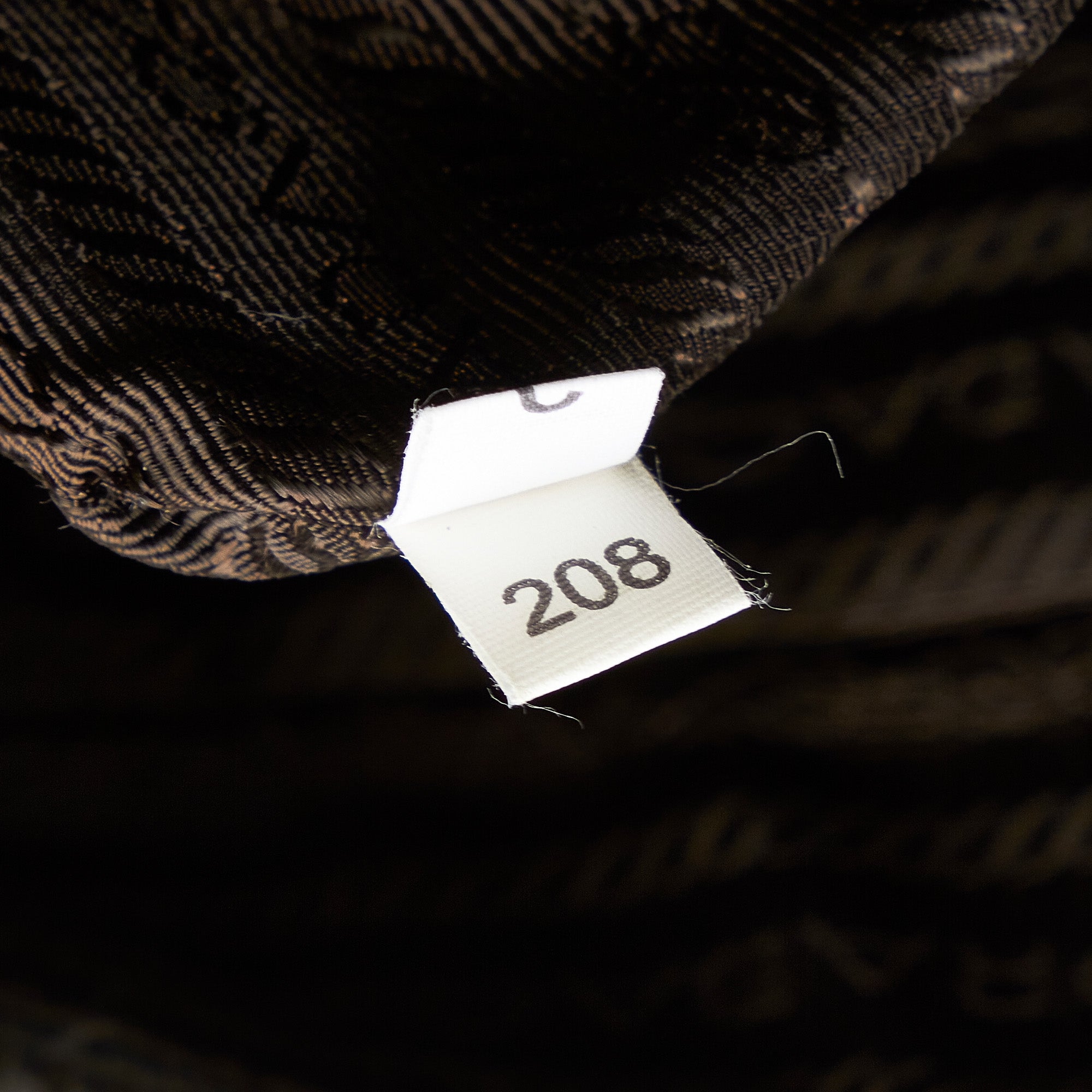 Black Prada Saffiano Business Bag – Designer Revival