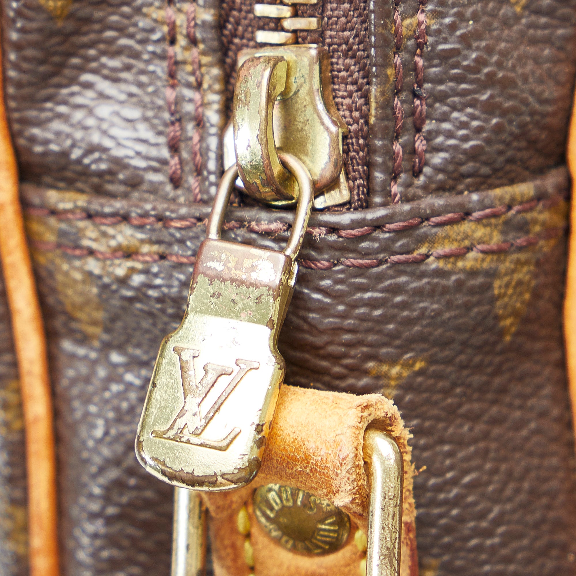 authentic vintage louis vuitton zipper pull