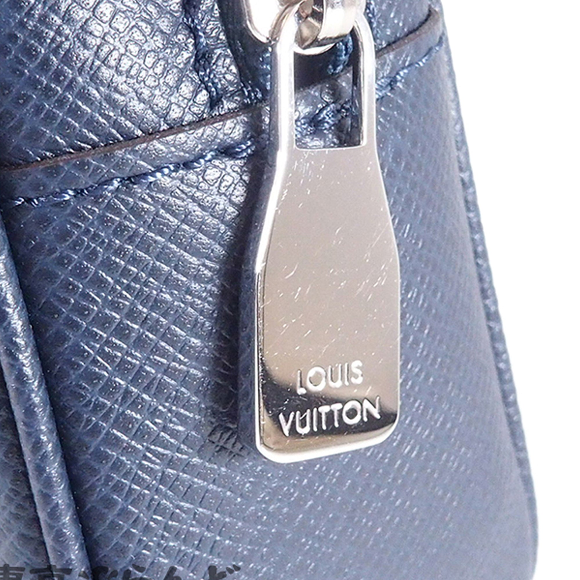 Louis Vuitton Taiga Neo Belaia Compact Clutch - Black Portfolios & Pouches,  Bags - LOU88853