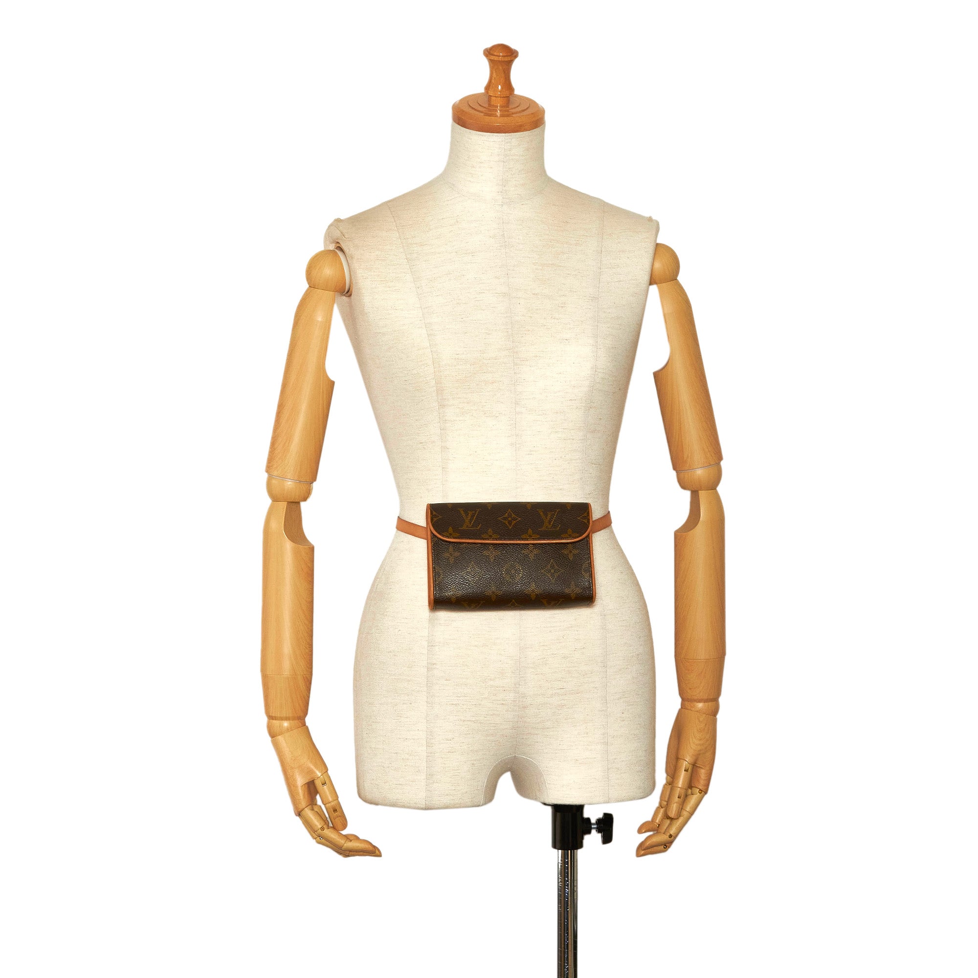 Florentine cloth clutch bag Louis Vuitton Brown in Cloth - 33985736