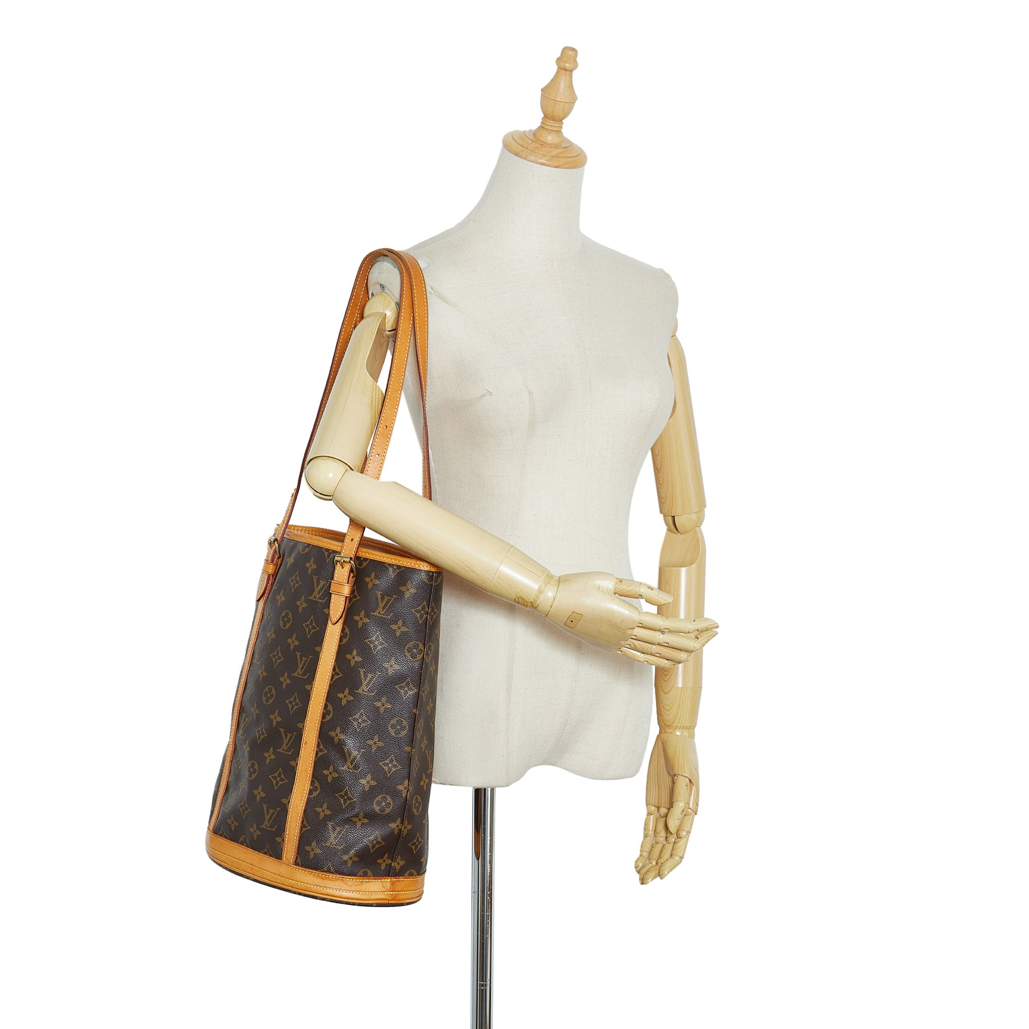 Louis Vuitton Monogram Bucket GM Shoulder Bag