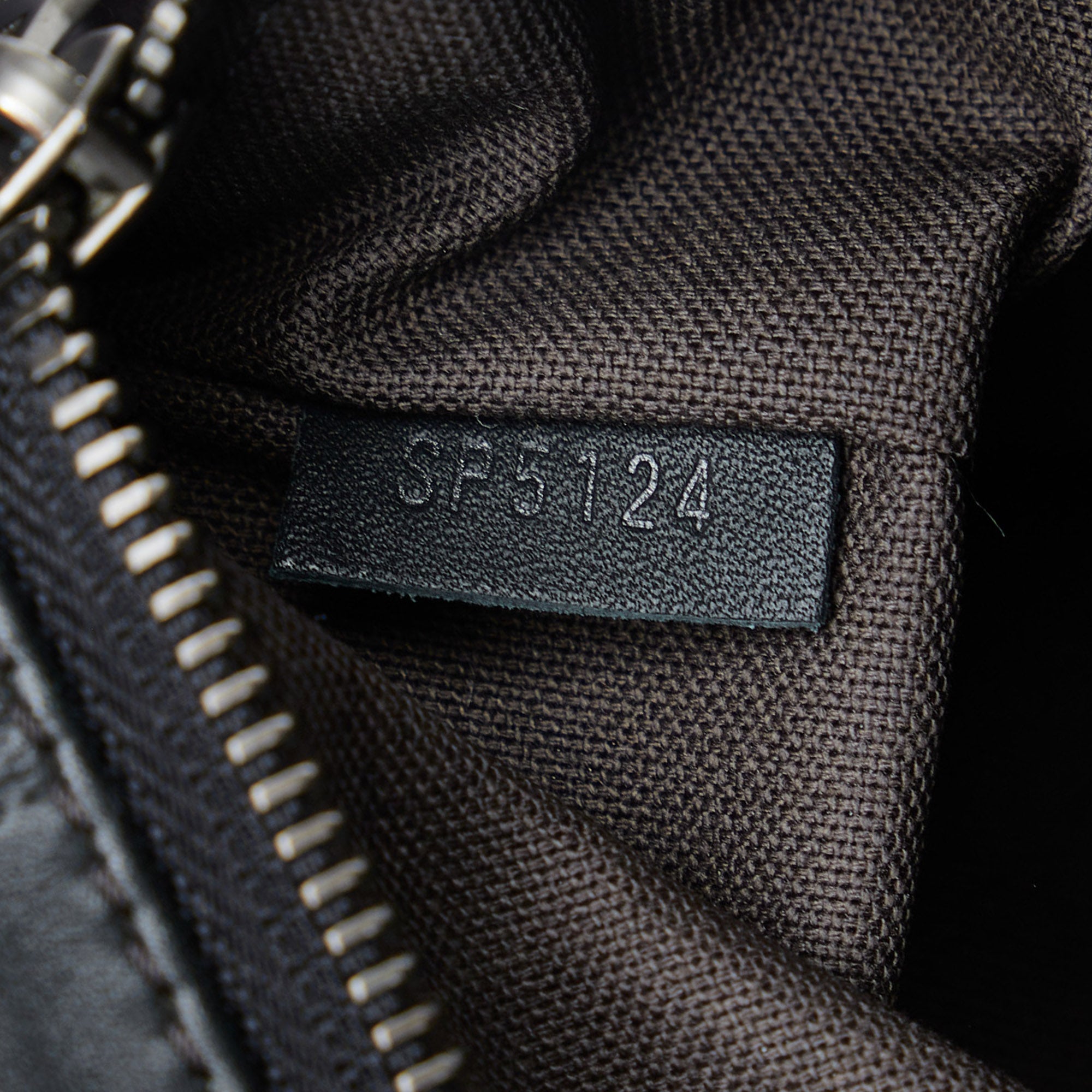 Black Louis Vuitton Damier Infini District Crossbody Bag – Designer Revival