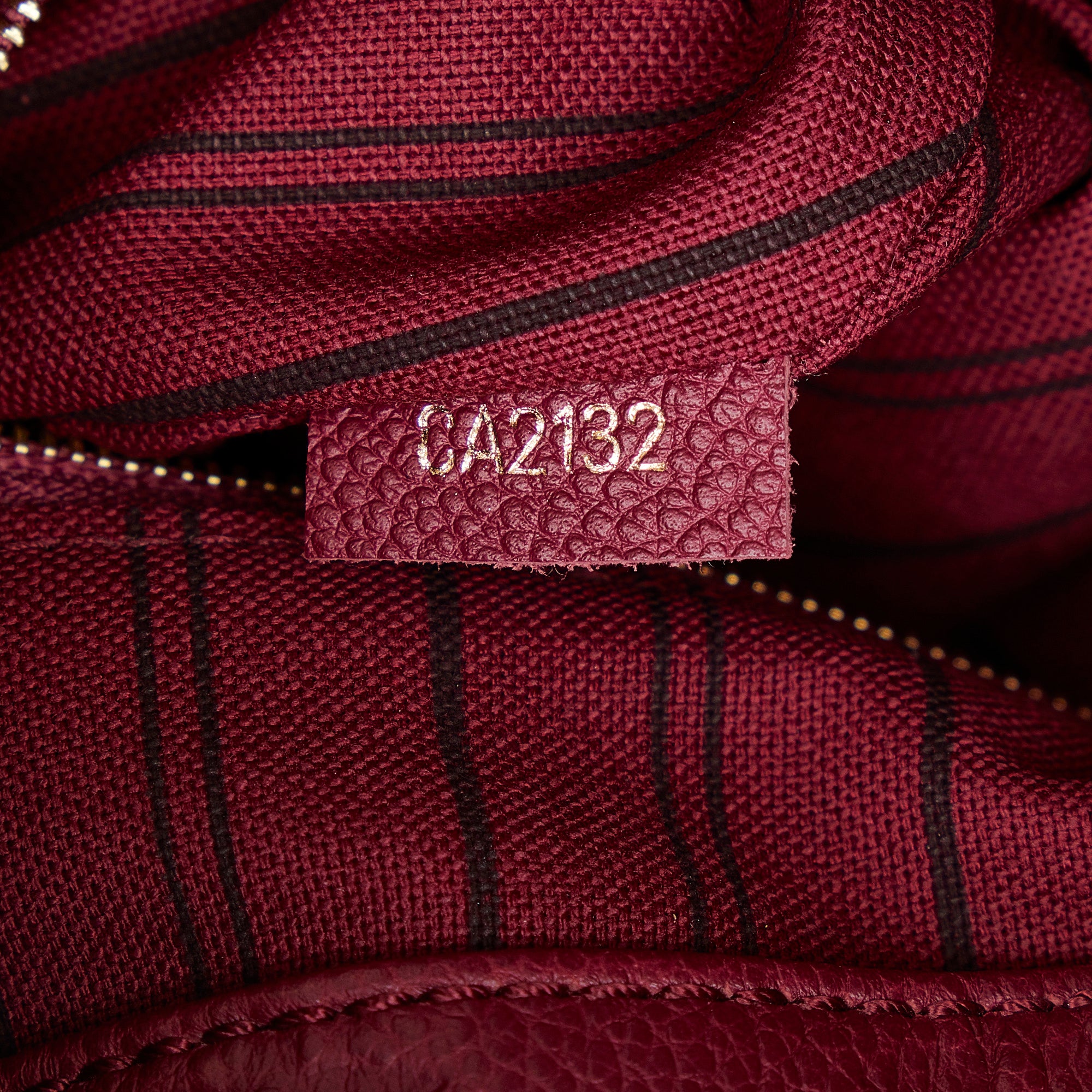 Louis Vuitton Empreinte Artsy mm in Red