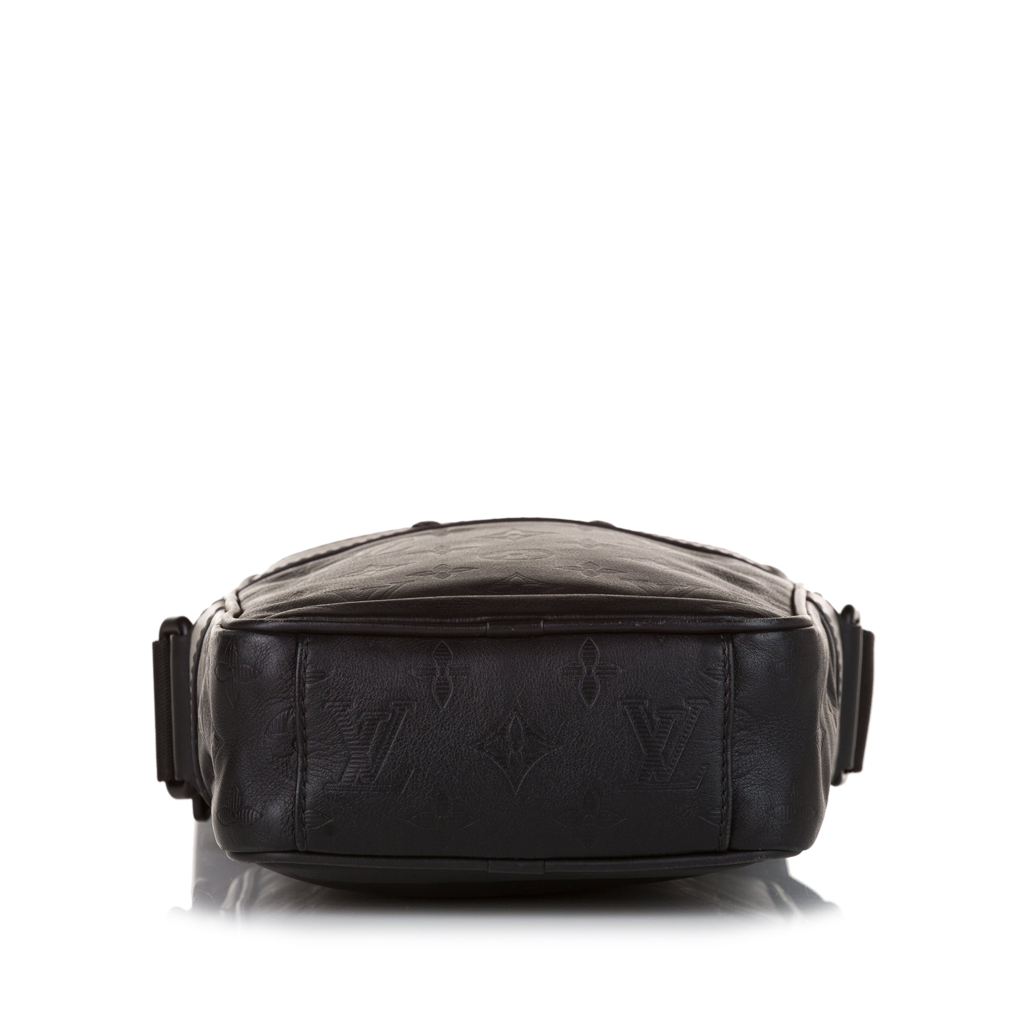 Louis Vuitton Black Epi Leather Noir Danube Crossbody Bag 190lvs29