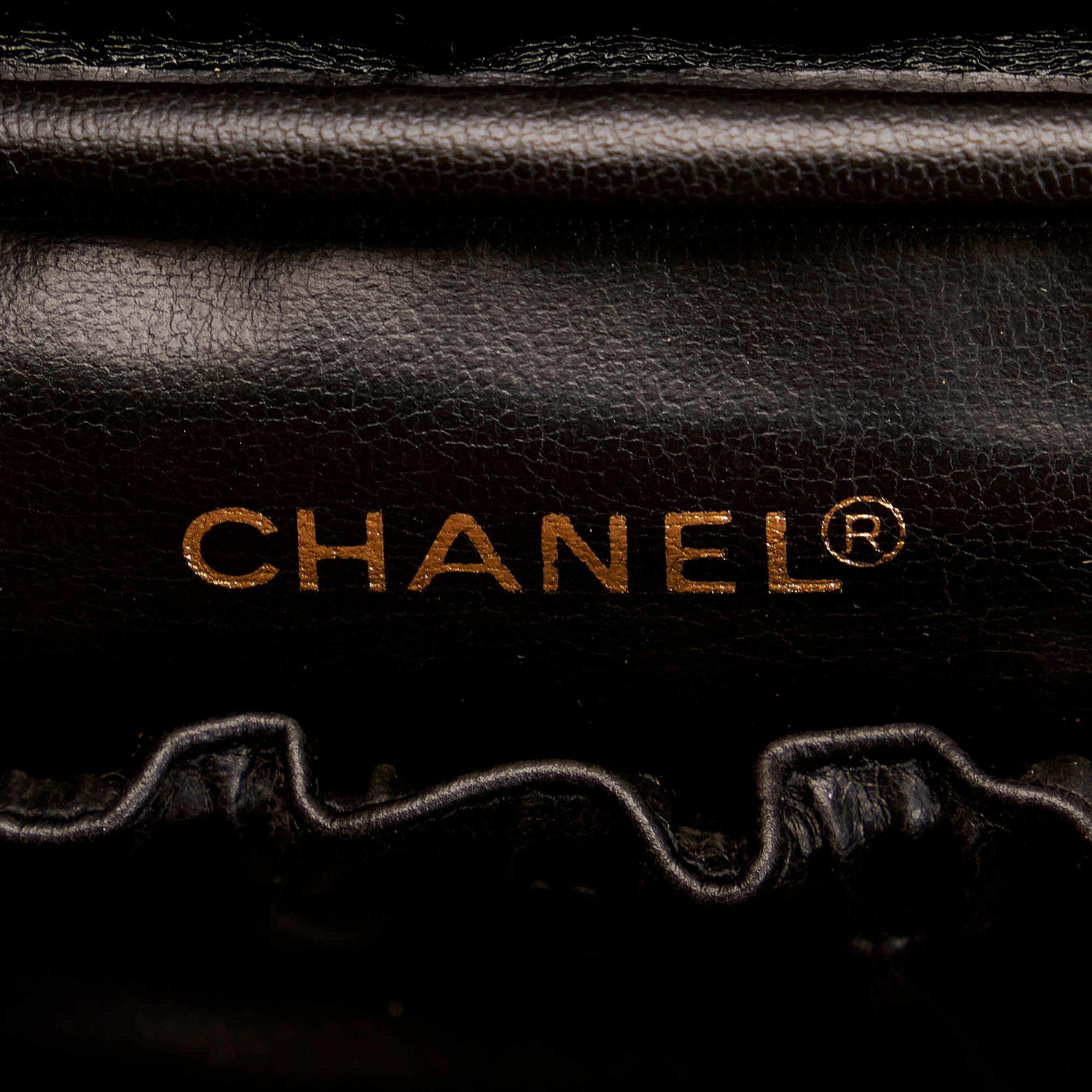 Vanity leather handbag Chanel Black in Leather - 27887488