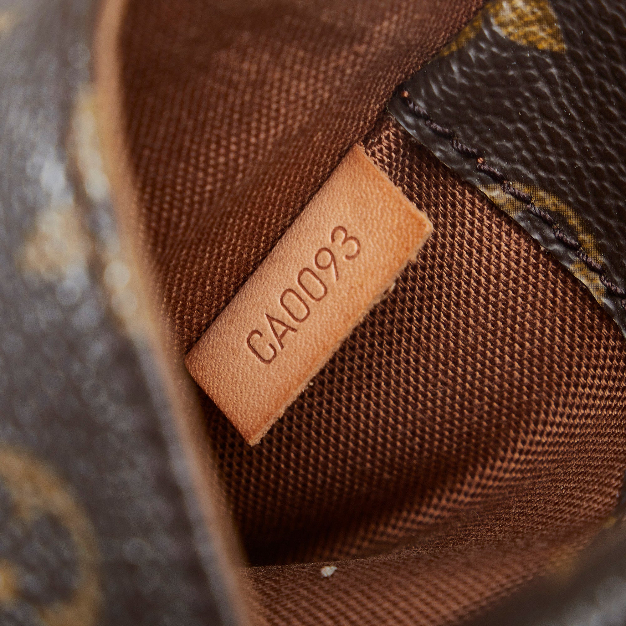 Louis Vuitton Monogram Pochette Gange - Brown Crossbody Bags, Handbags -  LOU138445