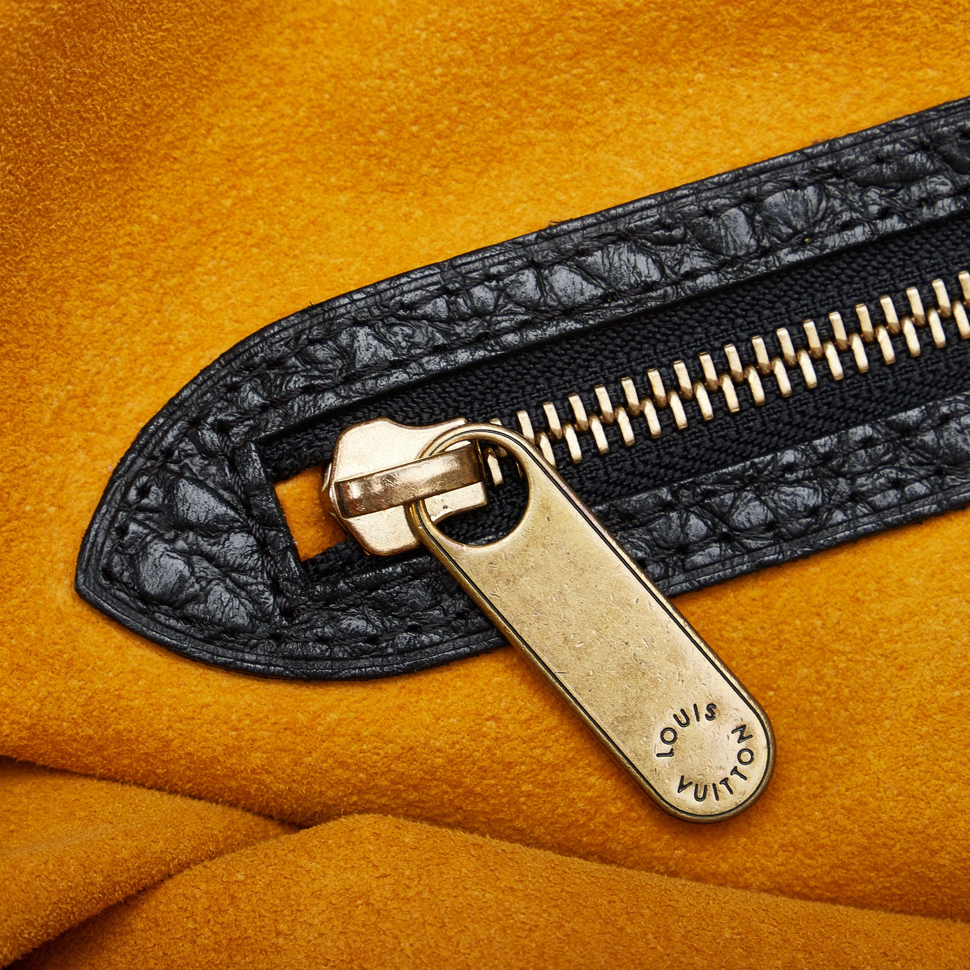 Black Louis Vuitton Monogram Denim Mahina XL Hobo Bag – Designer Revival