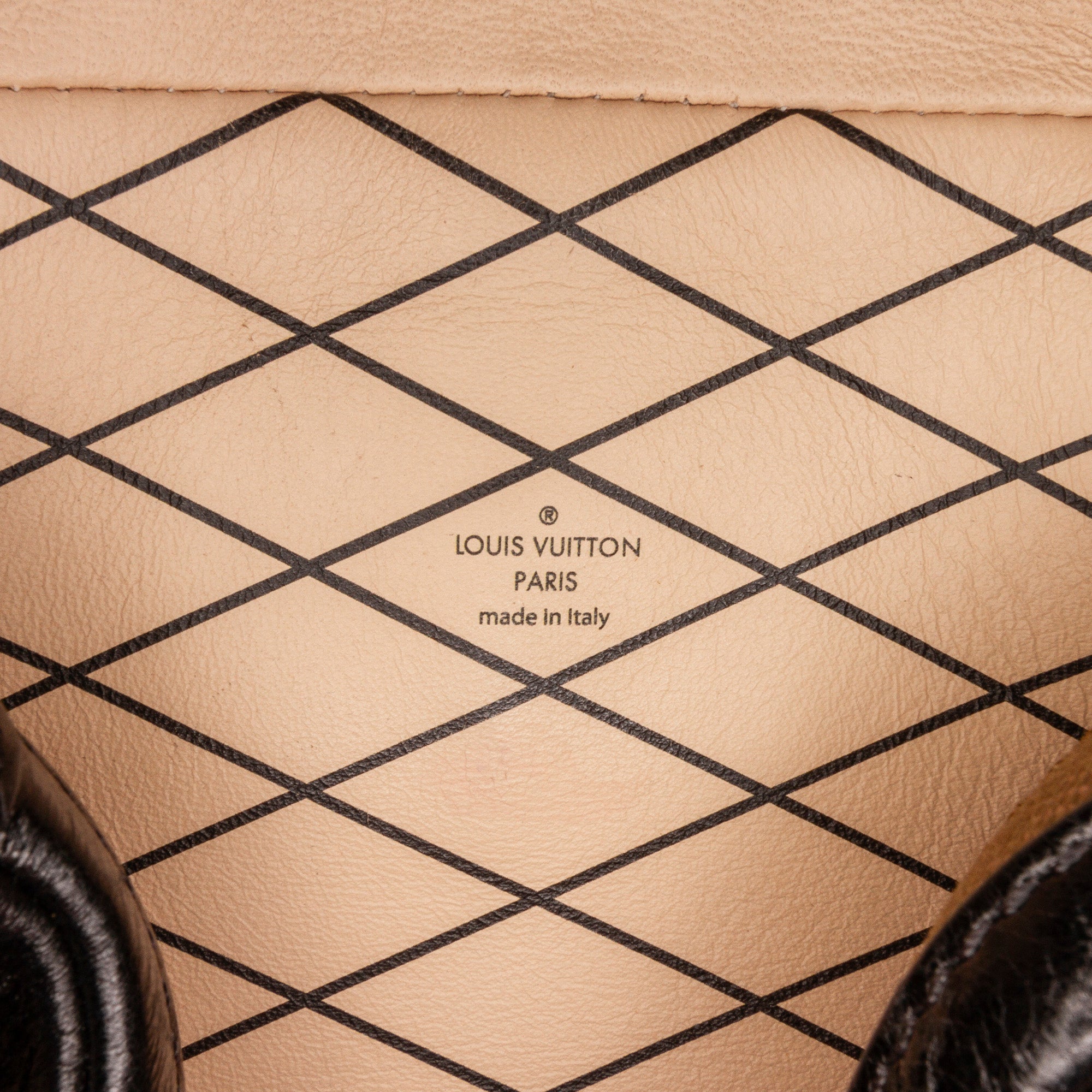 Brown Louis Vuitton Petite Malle Soft MM Crossbody Bag – Designer Revival