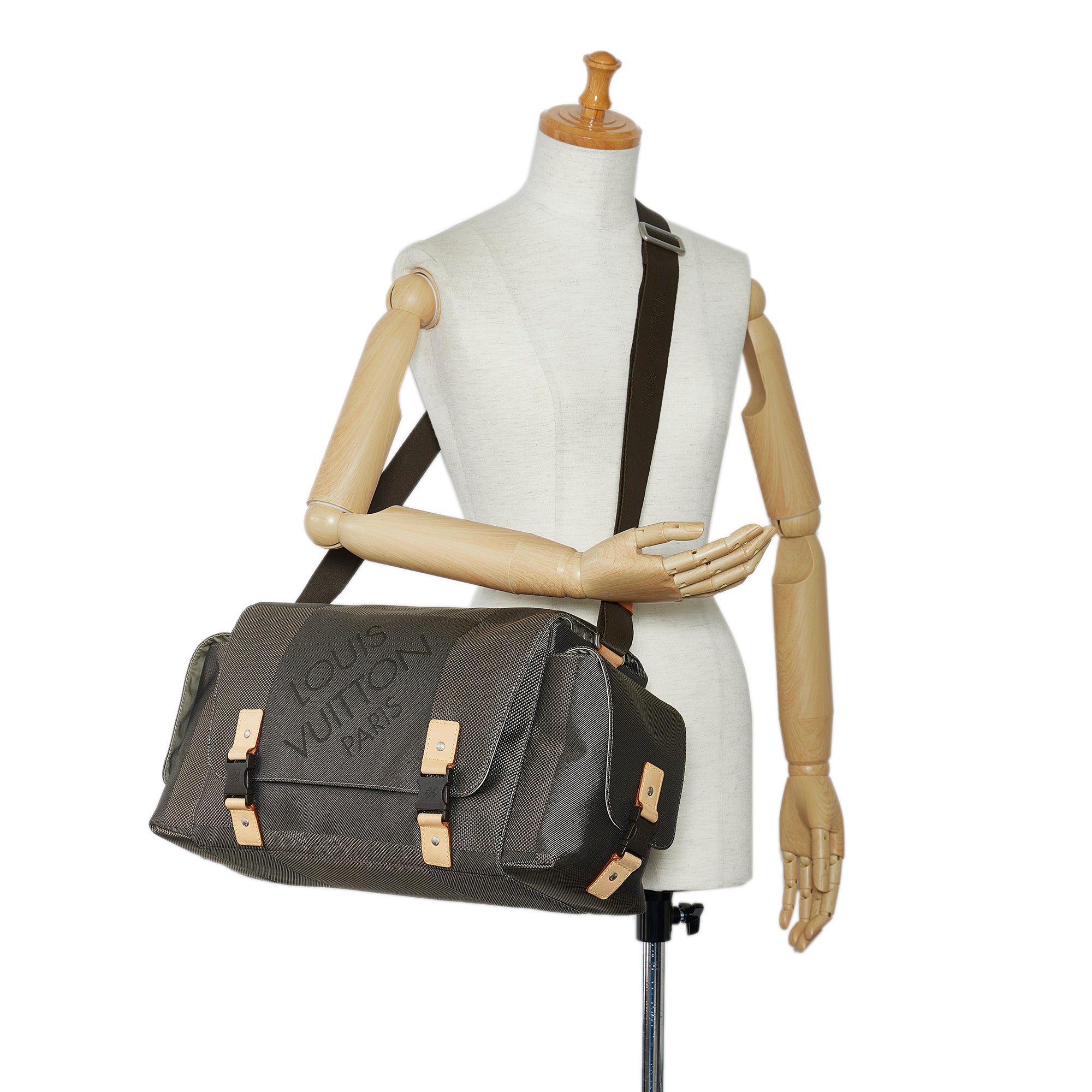 Brown Louis Vuitton Damier Geant Belier Crossbody Bag – Designer