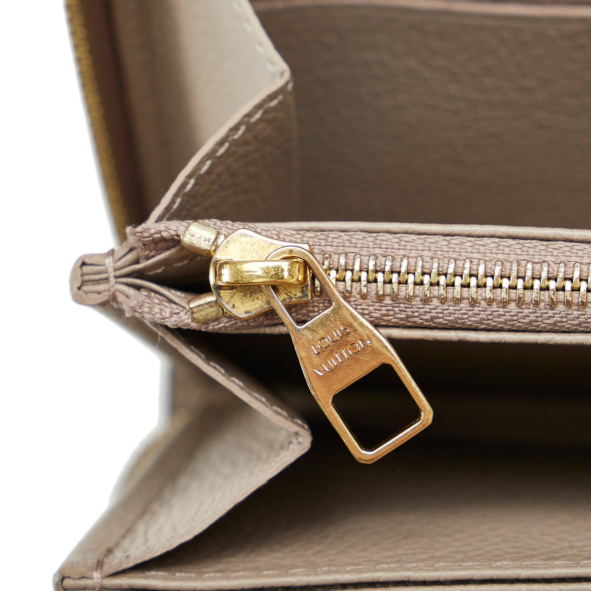 Louis Vuitton Empreinte Monogram Long Zippy Wallet Beige – So Kriss Me