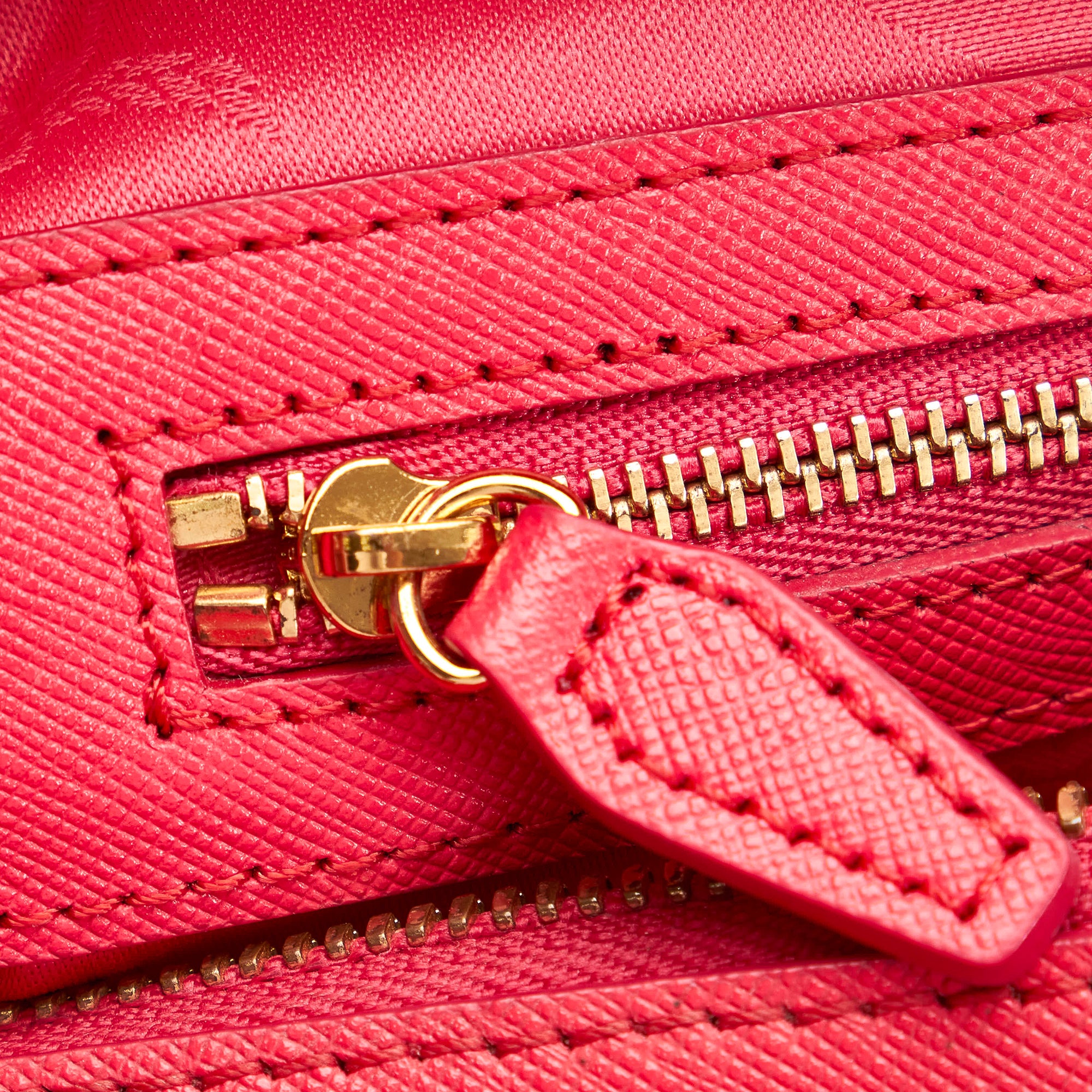 Red MCM Nuovo Leather Handbag – Designer Revival