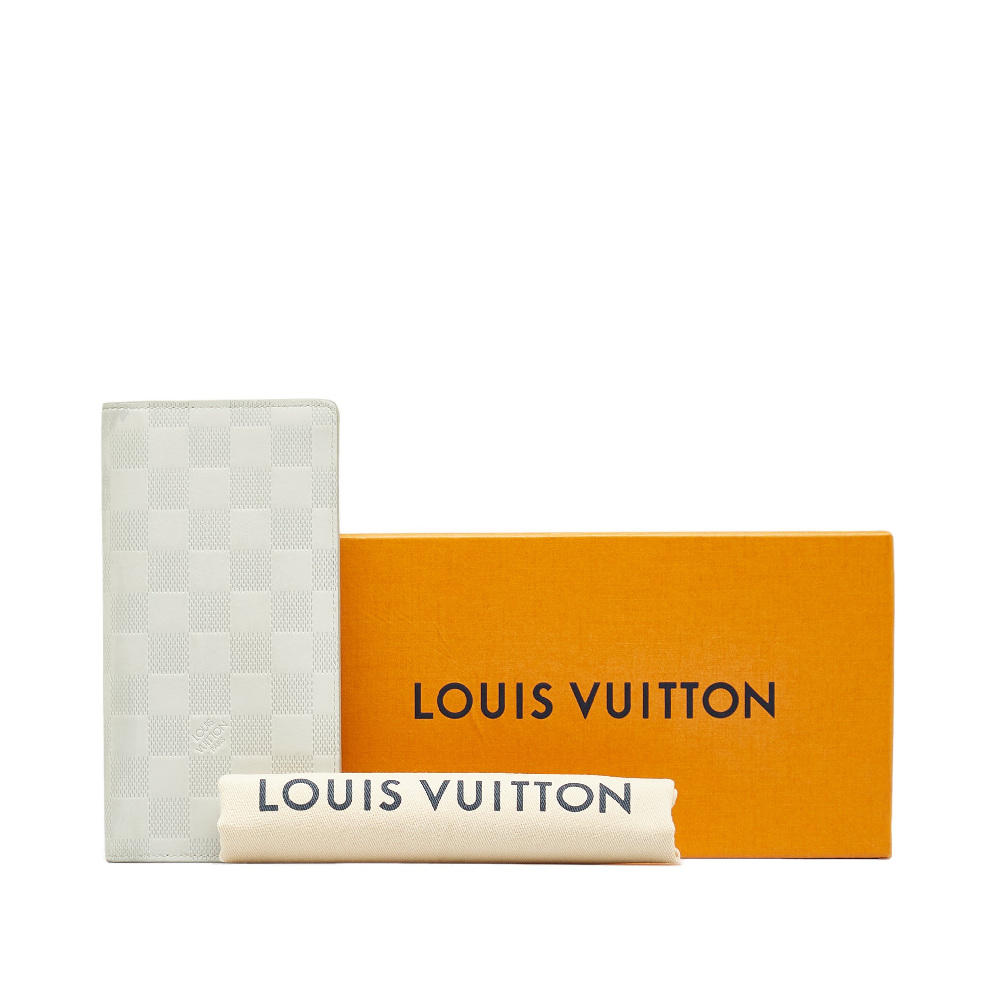 RvceShops Revival, White Louis Vuitton Damier Infini Brazza Long Wallets