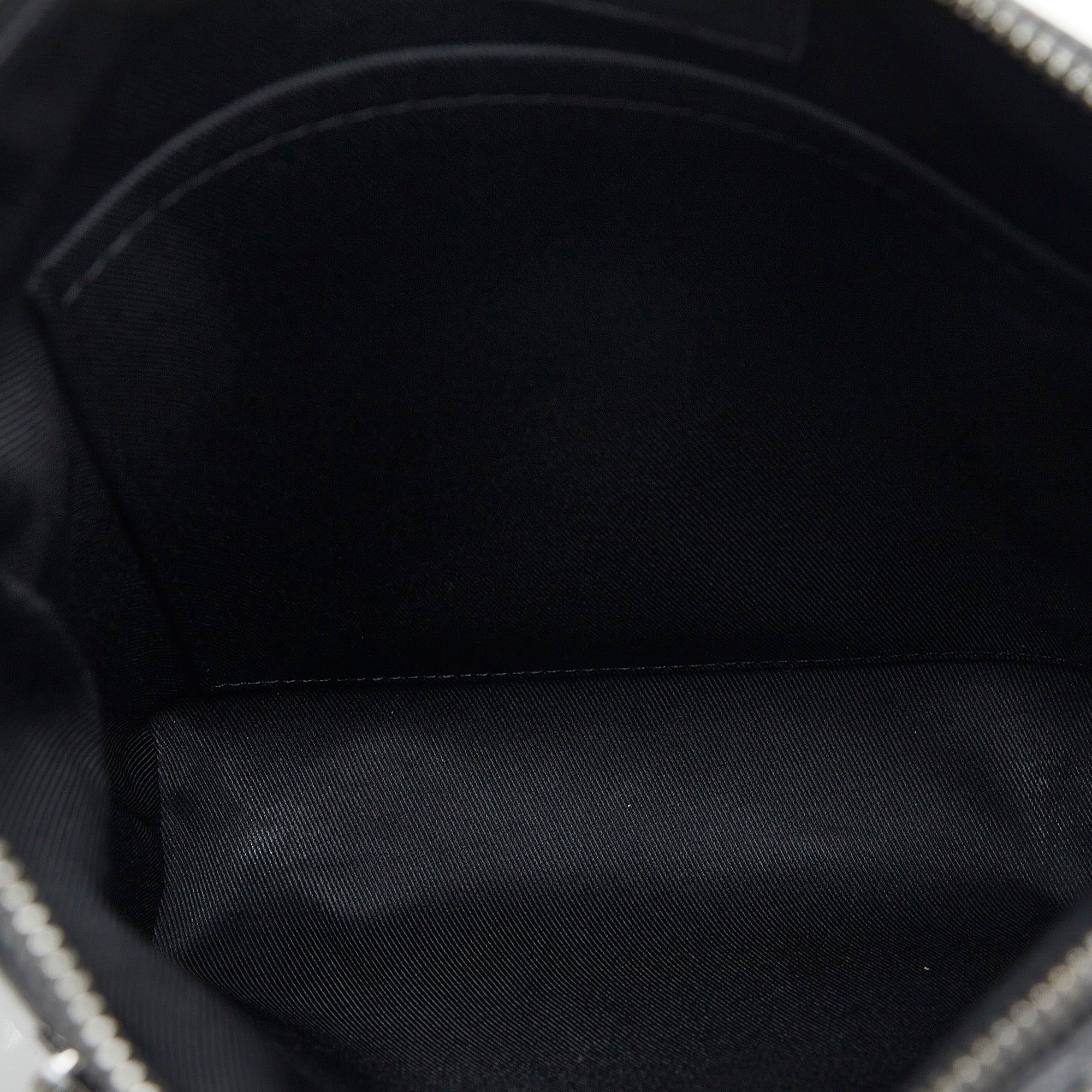 Louis Vuitton Damier Infini Discovery Messenger BB - Silver Messenger Bags,  Bags - LOU679310
