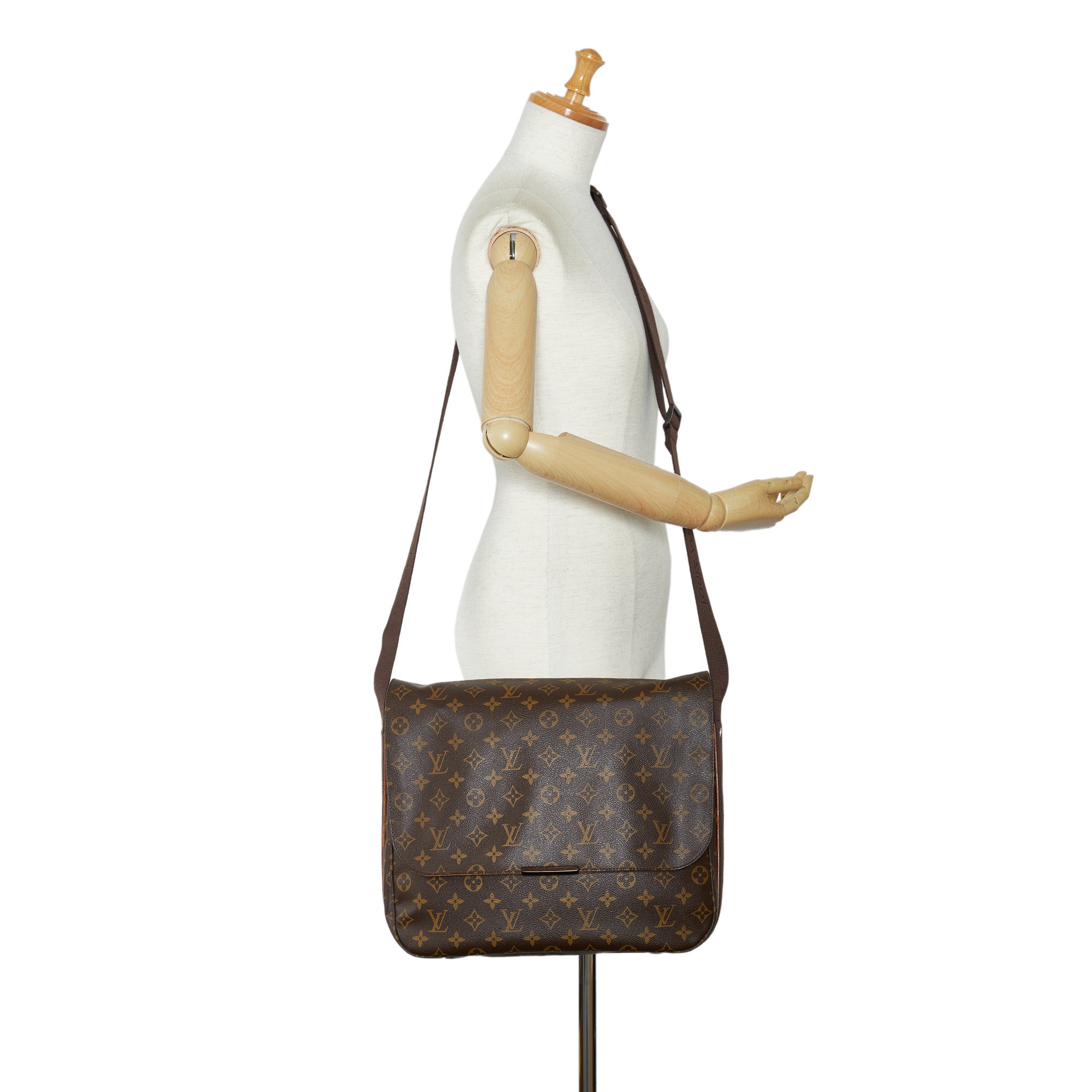 Louis Vuitton Beaubourg Messenger Bag Monogram Canvas mm Brown