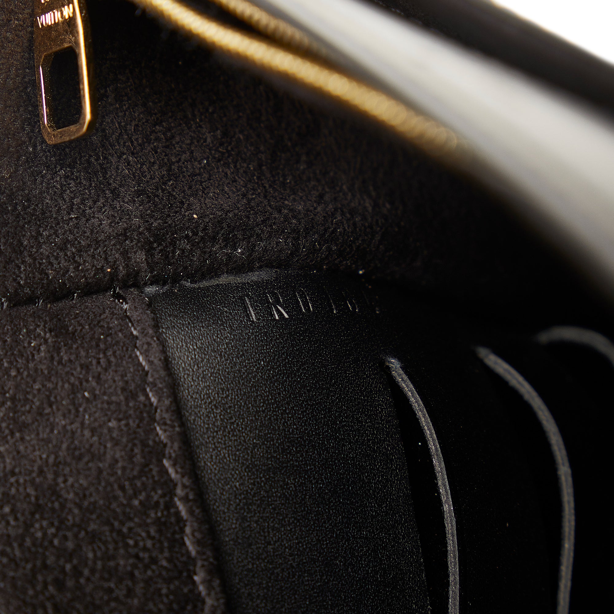 Louis Vuitton Chain Louise GM - Black Shoulder Bags, Handbags - LOU211508