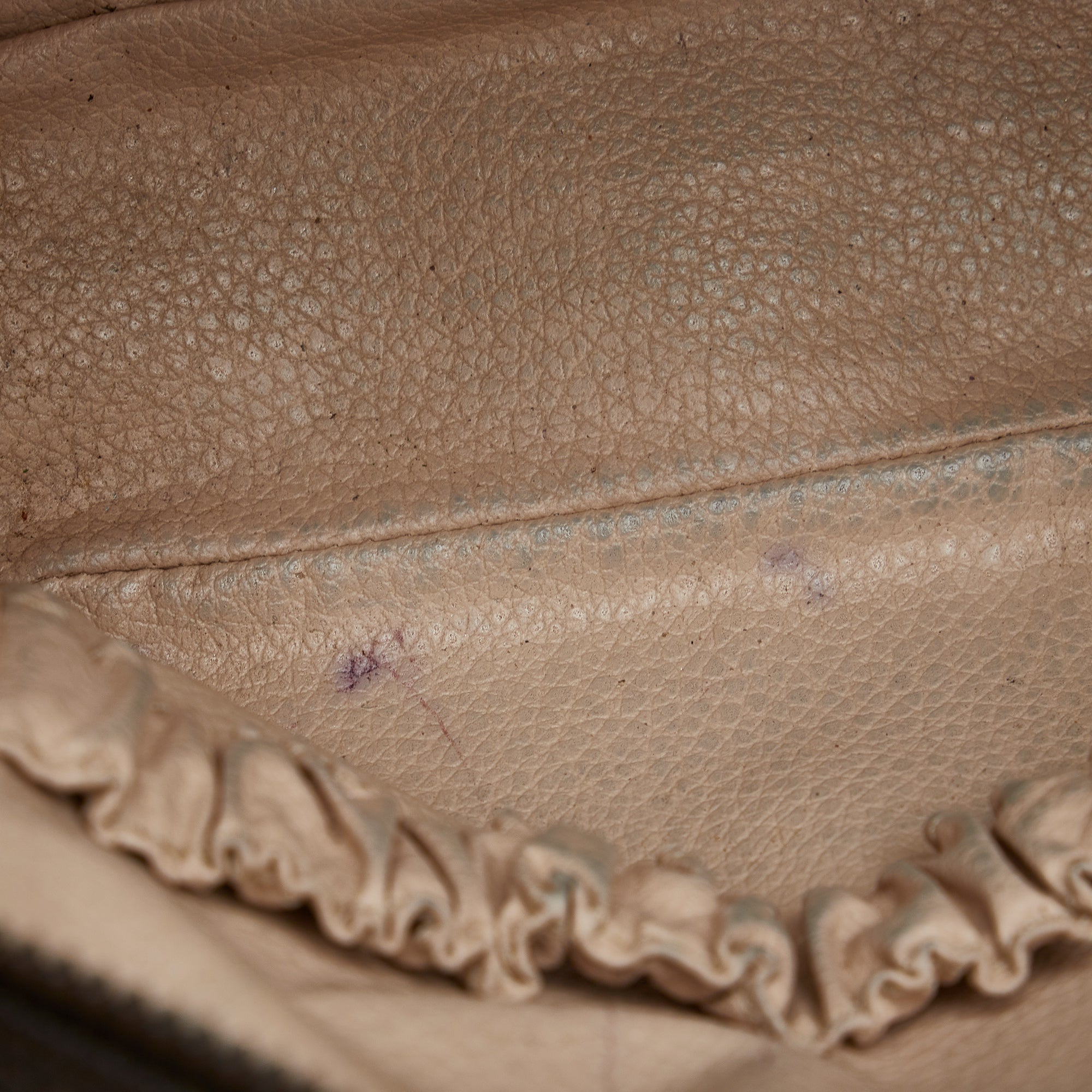 Trousse de toilette leather vanity case Louis Vuitton Brown in Leather -  35393026