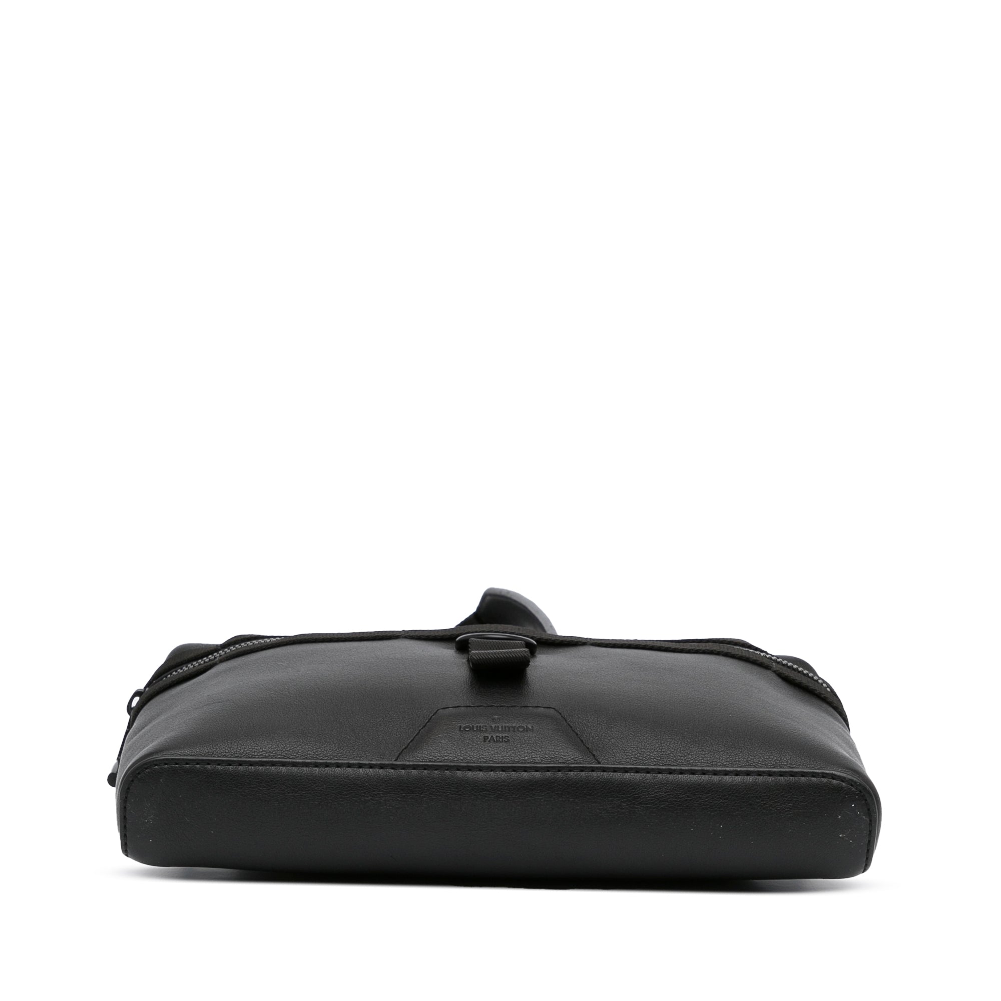 Louis Vuitton 2018 Monogram Glaze Messenger PM - Black Messenger Bags, Bags  - LOU232136