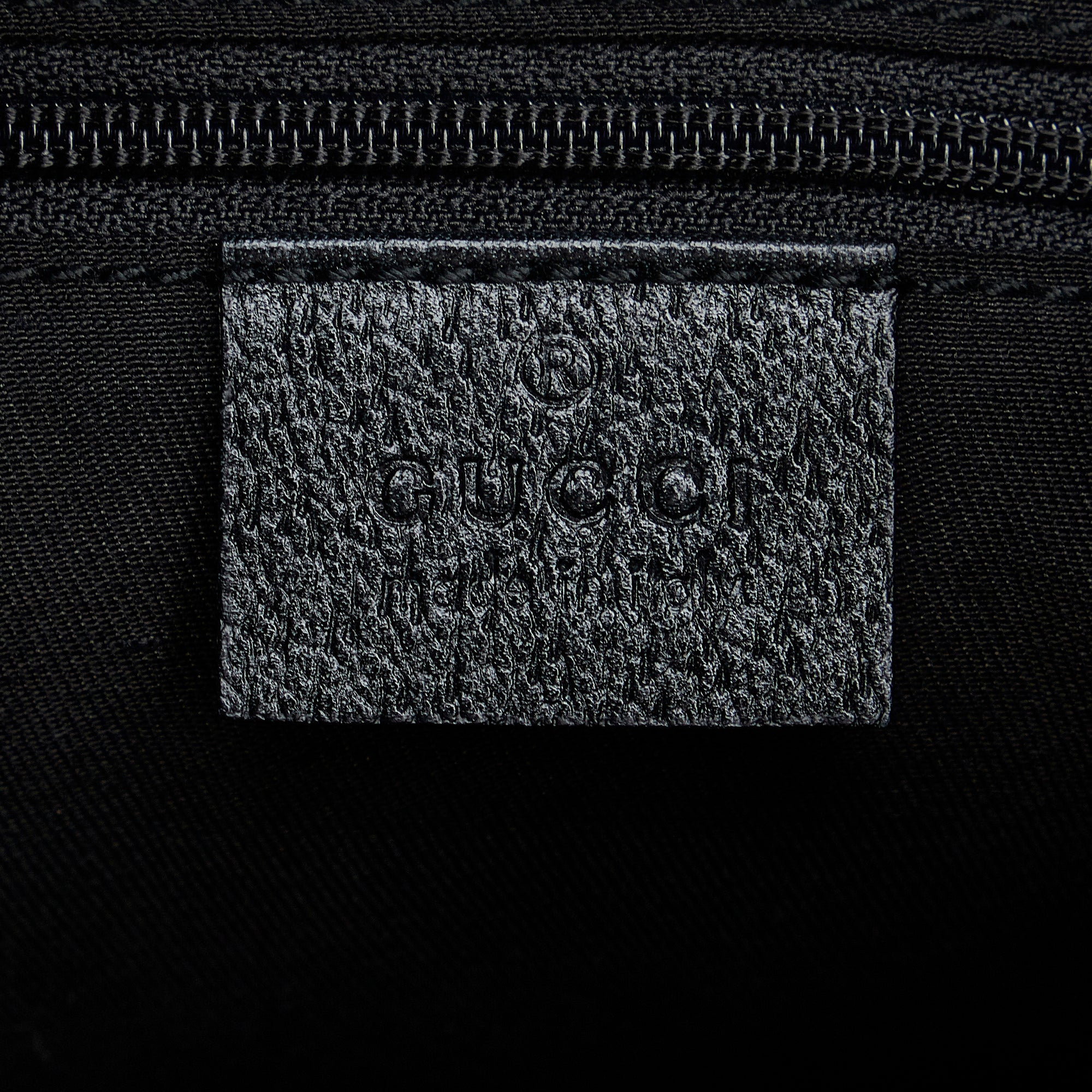 Black Gucci GG Canvas Abbey D-Ring Shoulder Bag – Designer Revival