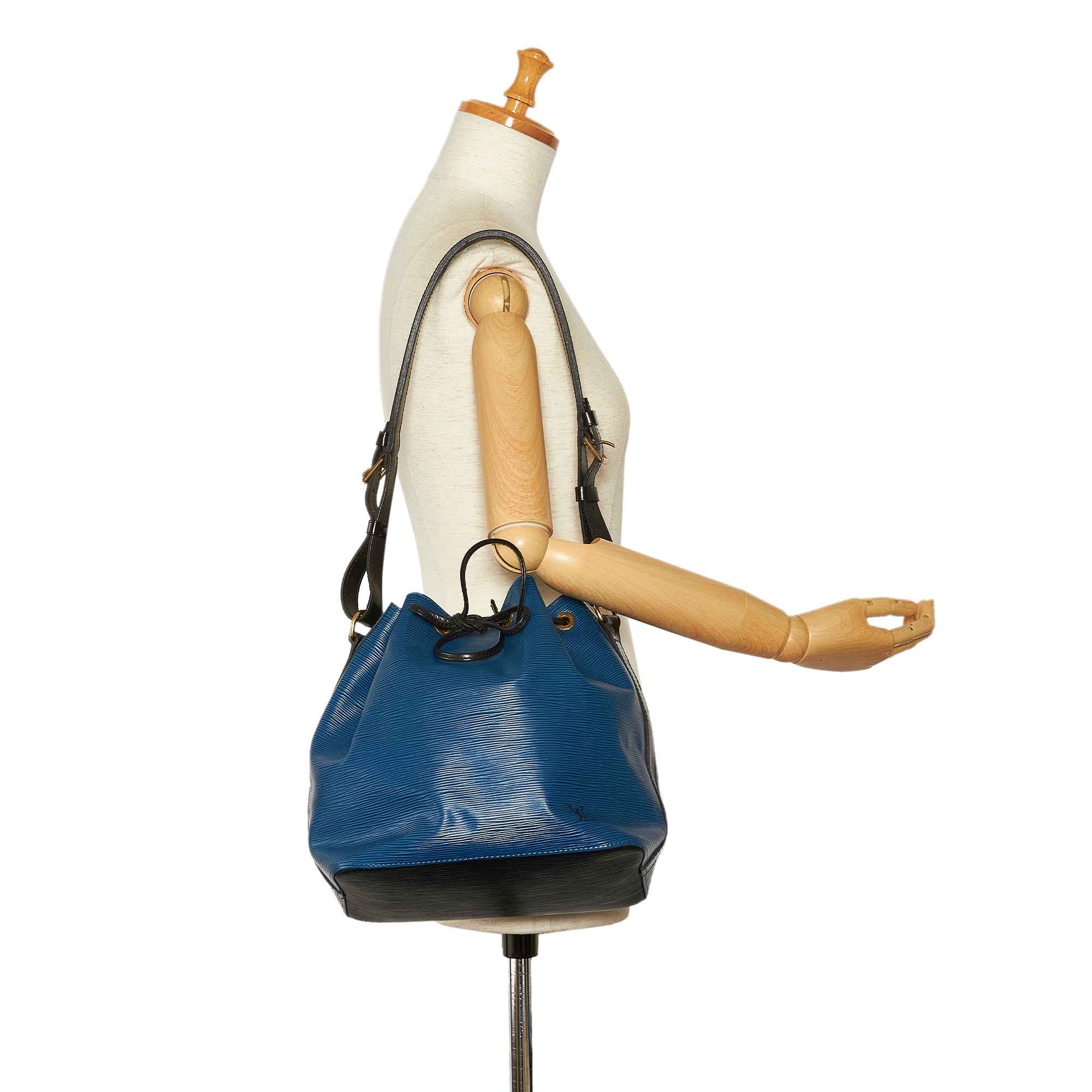 Louis Vuitton Blue Epi Leather Petit Noe Drawstring Bucket Hobo