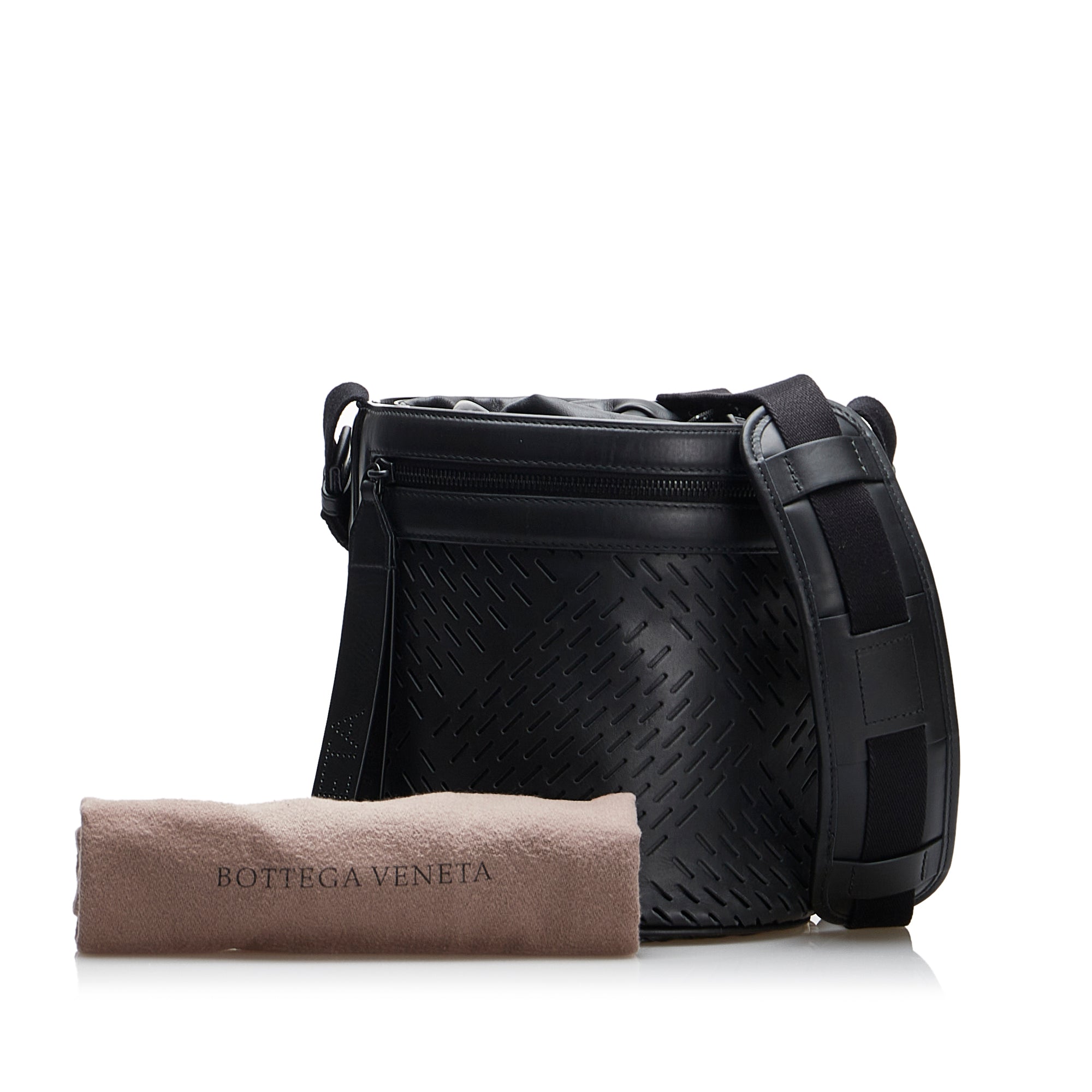 Bottega Veneta - Authenticated Point Handbag - Leather Black for Women, Very Good Condition