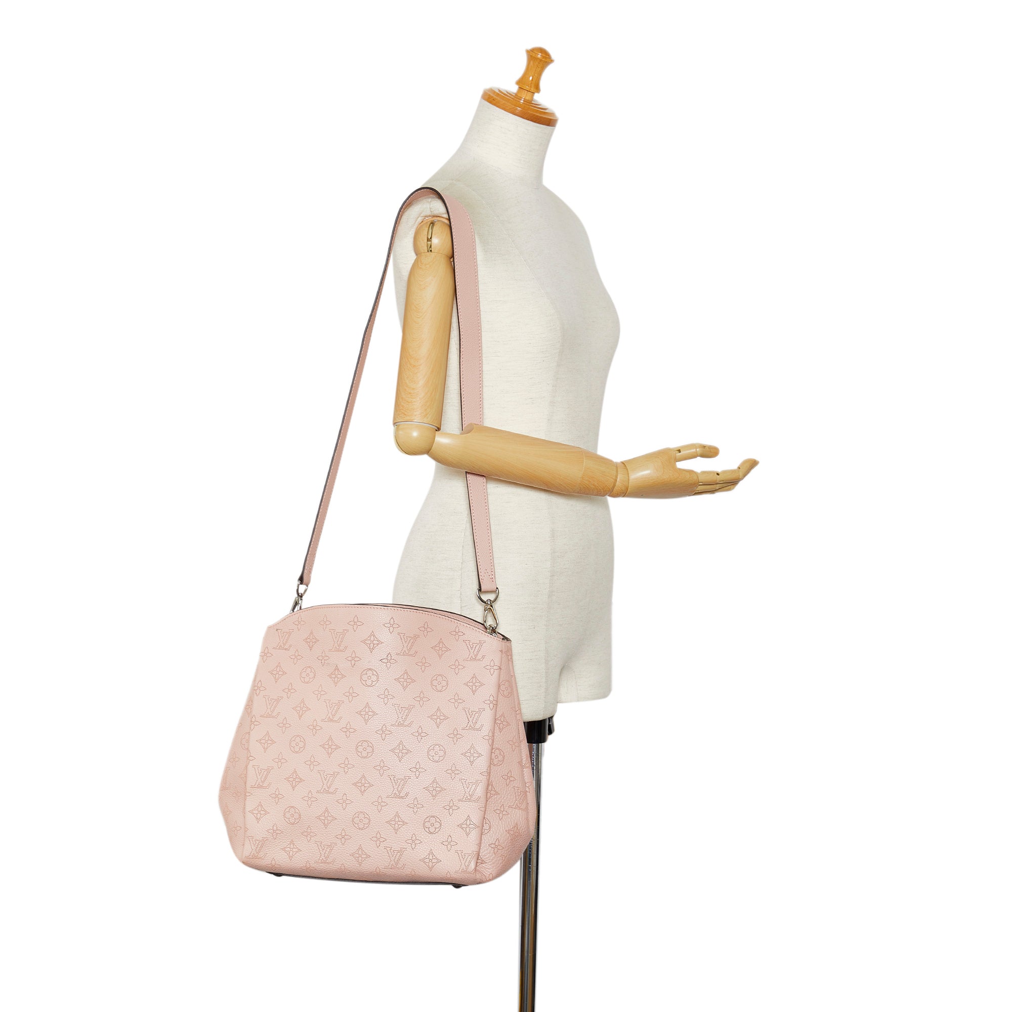 LOUIS VUITTON Babylone Mahina Leather Shoulder Bag Pink. 100% Authentic.