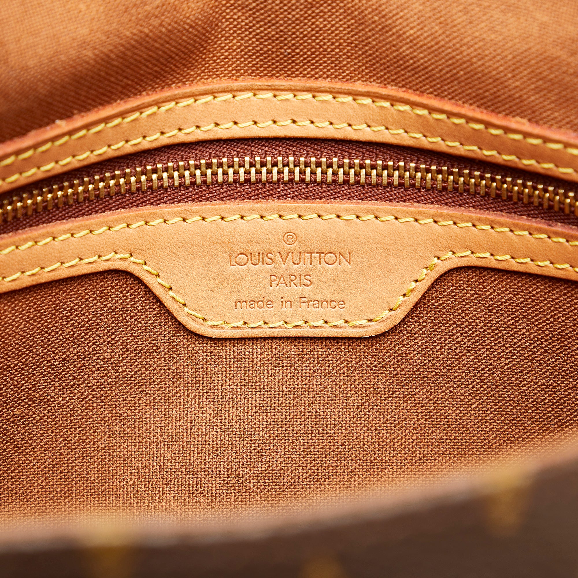 Brown Louis Vuitton Monogram Looping Mini Baguette, Cra-wallonieShops  Revival