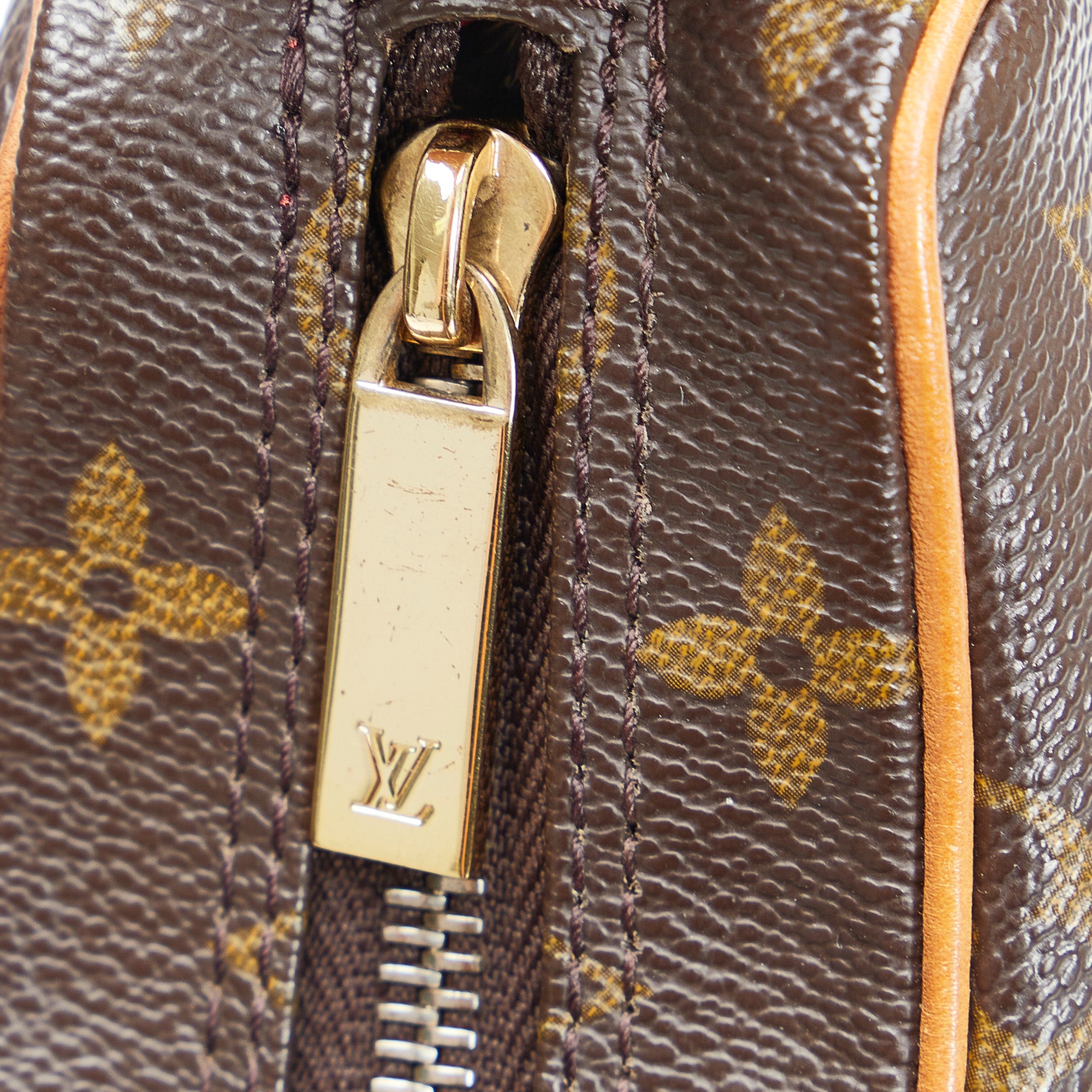 Louis Vuitton - Authenticated Croissant Handbag - Leather Brown For Woman, Good condition