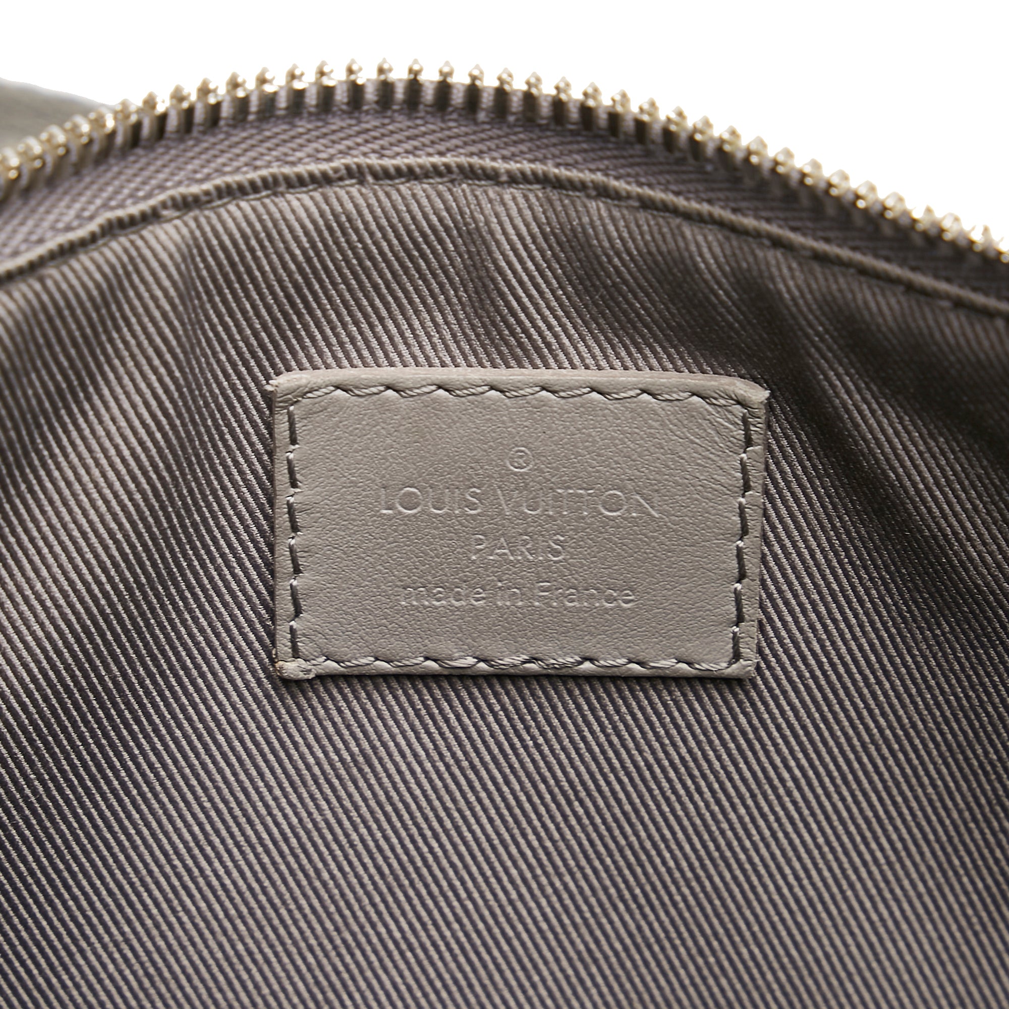 Gray Louis Vuitton Aerogram Keepall City Crossbody Bag – Designer