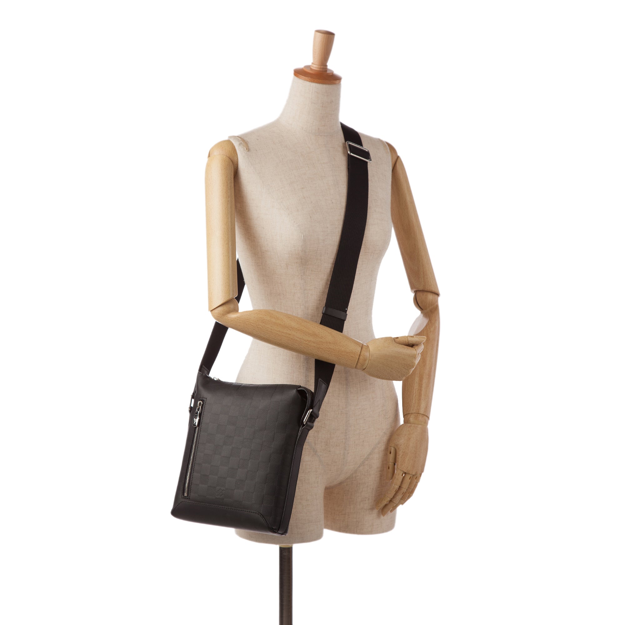 Louis+Vuitton+Discovery+Messenger+Bag+BB+Black+Canvas for sale online